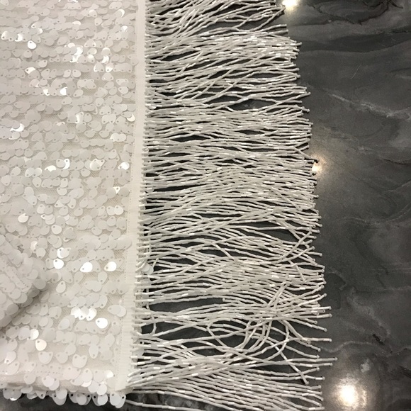 BNWT Kitchen Dining Table Runner White Sequin White Beaded Fringe - Picture 12 of 15